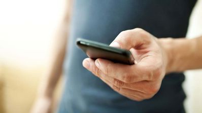 movil mano