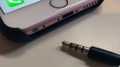 entrada auriculares iphone