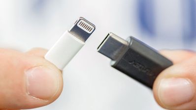 Apple USB-C Lighting