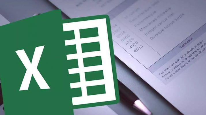 Logotipo de Microsoft Excel sobreimpreso en una plantilla de factura impresa.