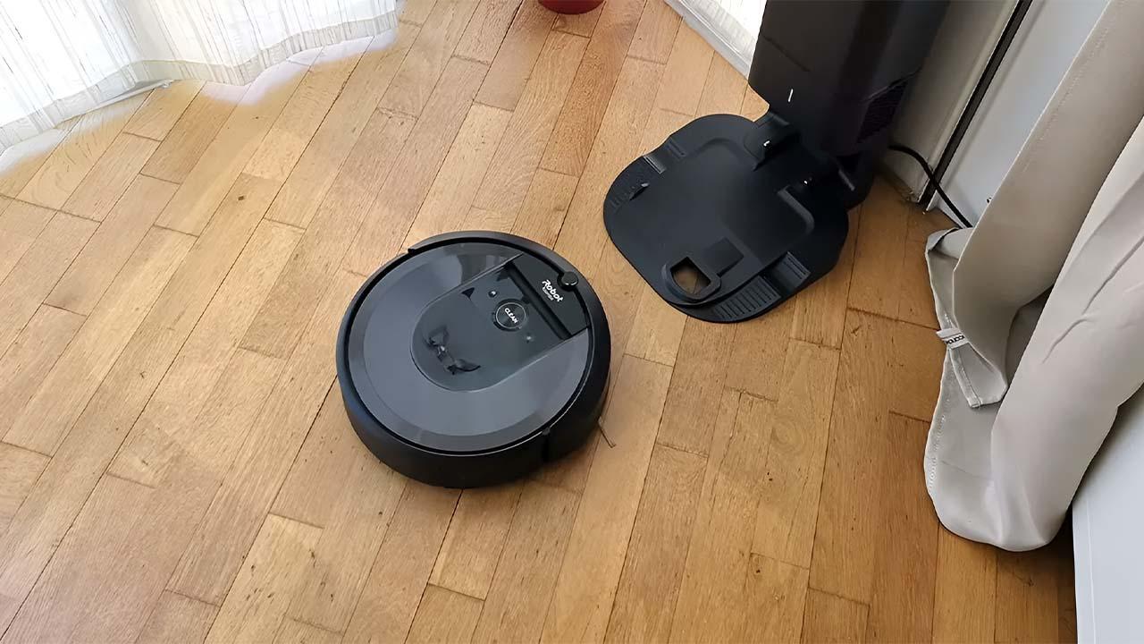 iRobot Aspirador Roomba i7+