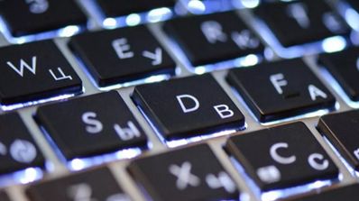 como escribir caracteres