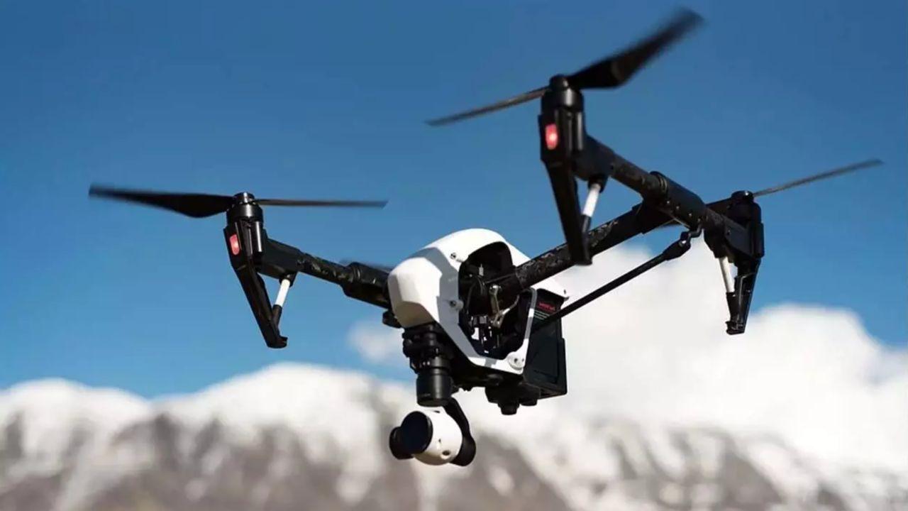 imagen de un dron volando