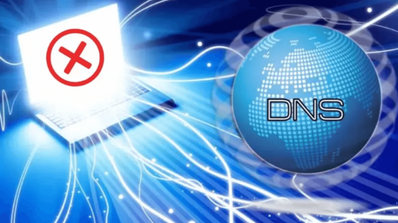 imagen de un ordenador que no funciona y símbolo DNS al lado