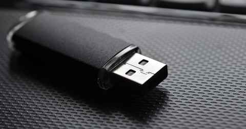 Un pendrive USB es la solución barata a tus problemas de almacenamiento:  todos los usos que puedes darle en el móvil y cómo aprovecharlos