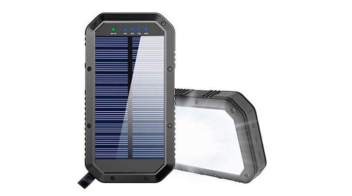 Una batería con carga solar