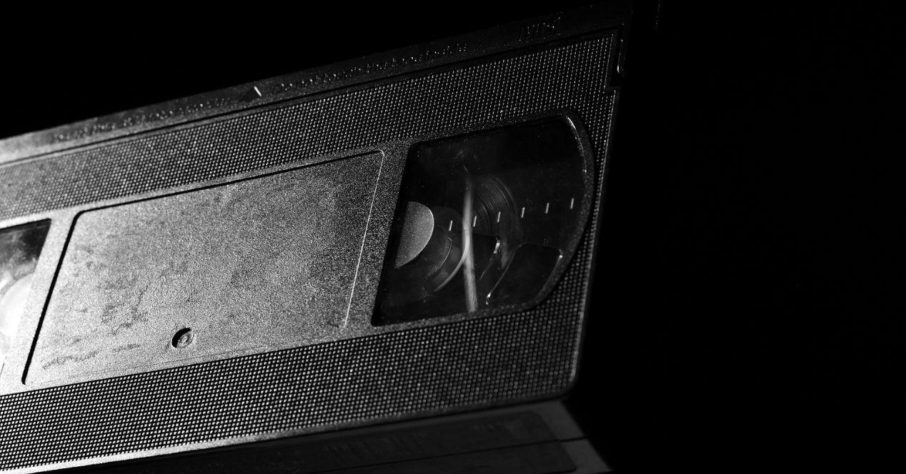 salida carga Escarpa Cómo puedes digitalizar películas antiguas en VHS en casa fácilmente