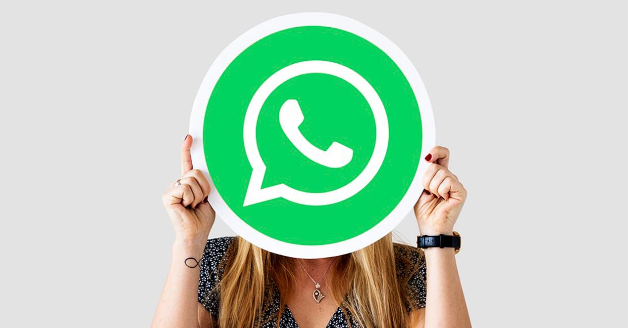 Cómo ocultar tu estado en línea de WhatsApp