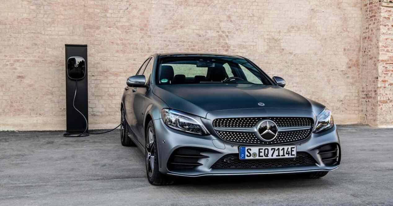 Mercedes abandona desarrollo híbridos enchufables