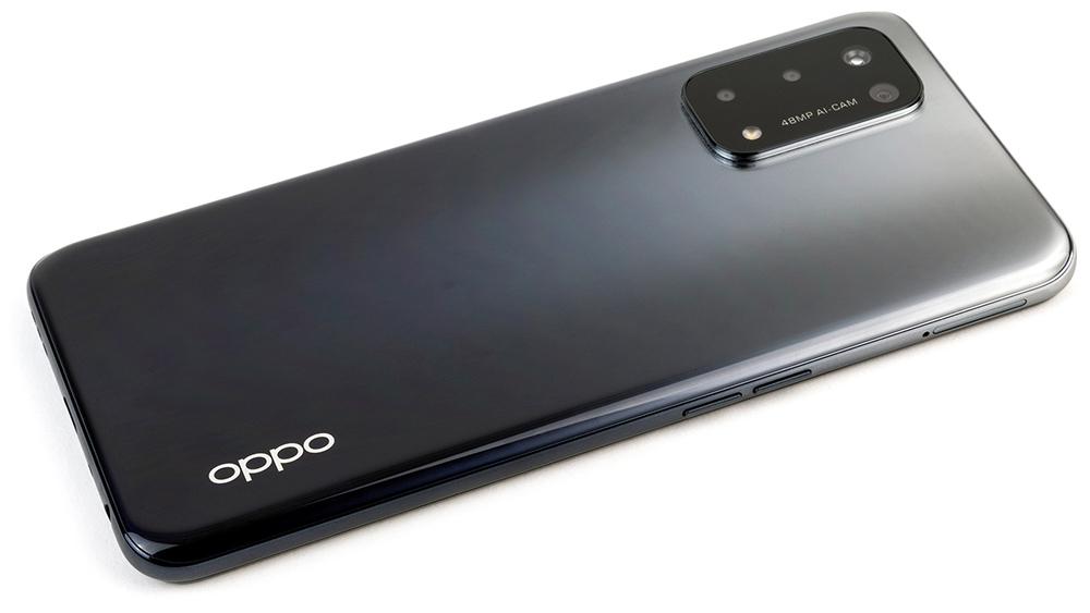 OPPO A74 5G en color negro