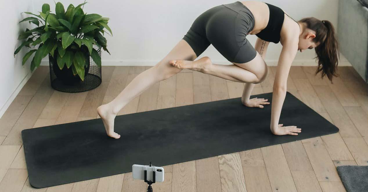 Escoger selva Por favor Apps para hacer yoga en casa: ejercita tu cuerpo y mente