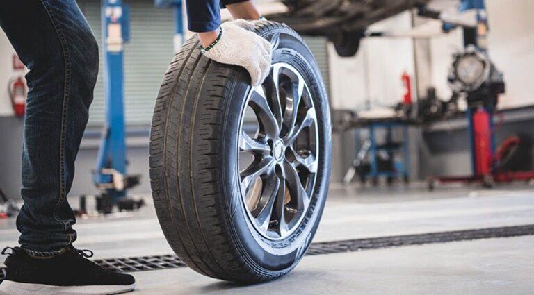 Neumáticos ITV coche inspección