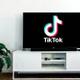 Ver vídeos TikTok Instagram Smart TV