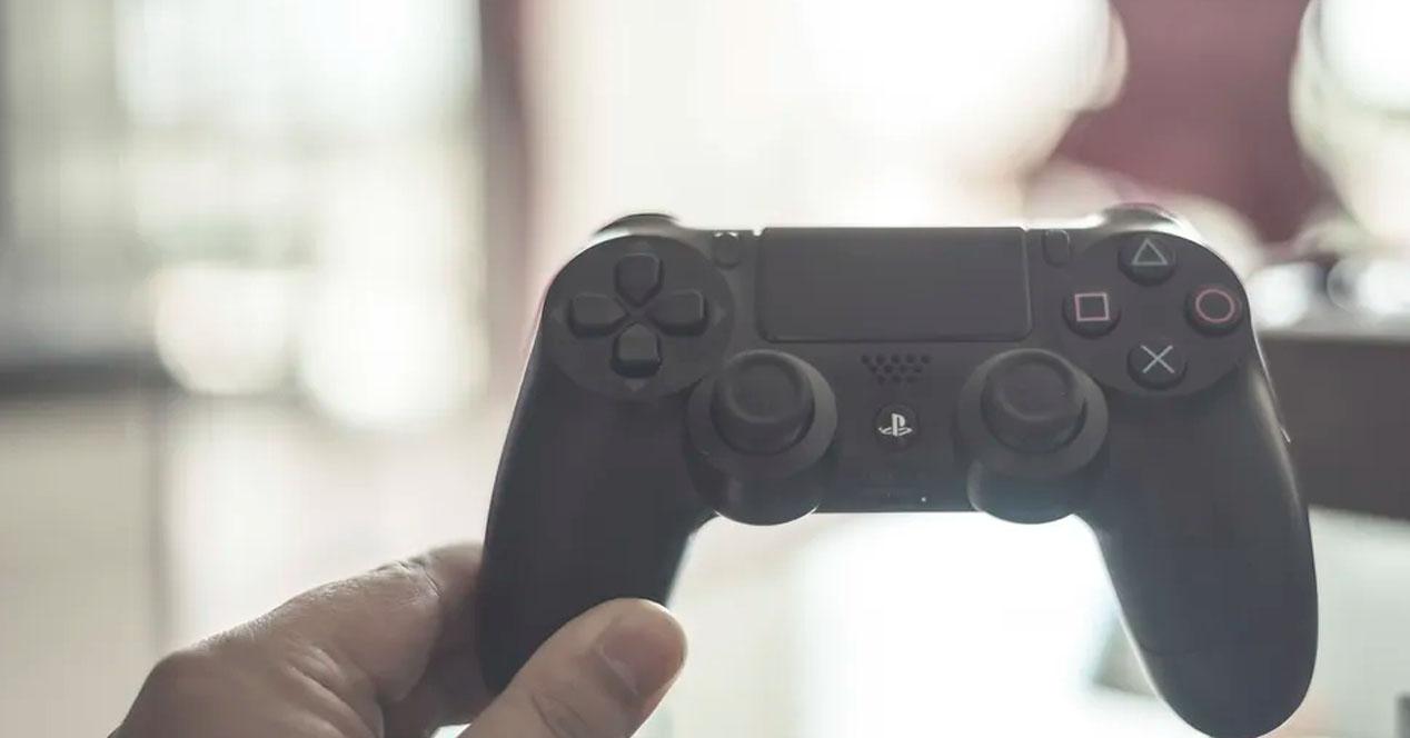 PS5, PS4, Cómo conectar el mando DualShock de PlayStation 4 a la consola  PlayStation 5, Consolas, Hack, Truco, México, España, DEPOR-PLAY