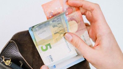 15 euros
