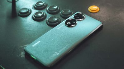 HONOR 90
