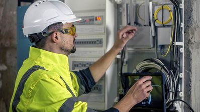 técnico fibra óptica