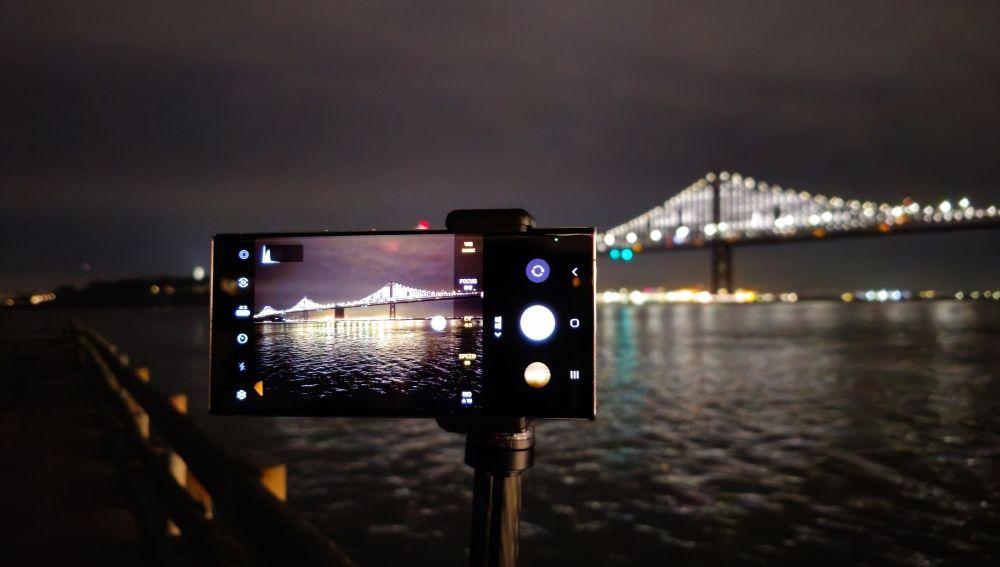 Haciendo una foto de noche con el Samsung Galaxy S23 Ultra