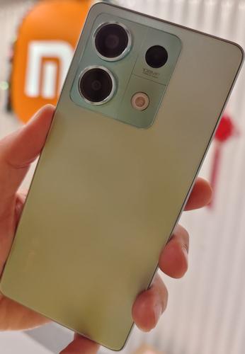 Parte de atrás con los sensores de cámara del Zona de los conectores del móvil Xiaomi Redmi Note 13 5G