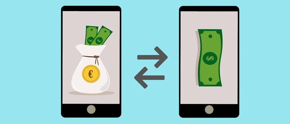 Dos usuarios envían y reciben dinero desde el móvil