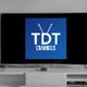 El logo de TDTChannels en una Smart TV con pantalla en negro