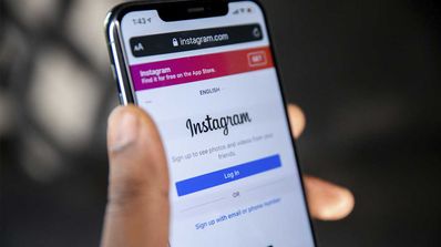 móvil con Instagram