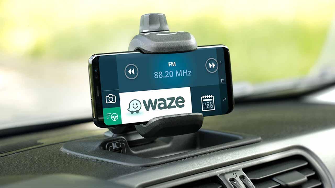 app Waze en el coche