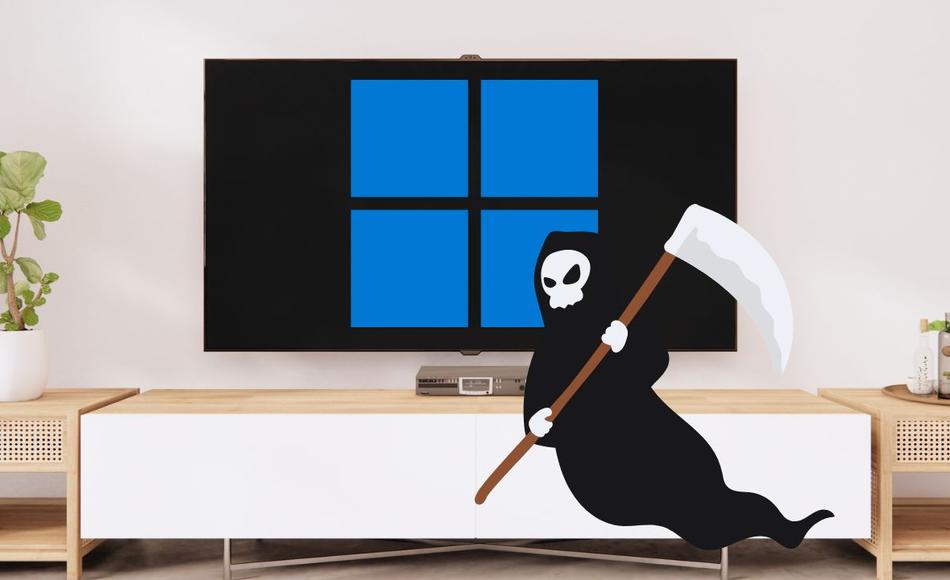 Una Smart TV en el salón con el logo de Windows en la pantalla