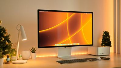 Ordenador de sobremesa con MacOS.