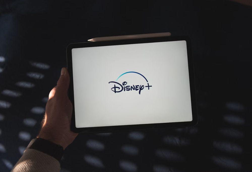 tablet Disney+