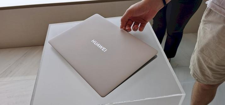 Huawei MateBook X Pro cerrado