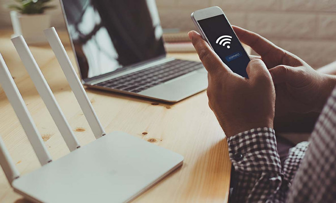 móvil y router