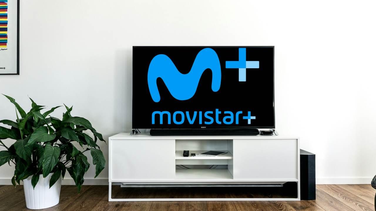 smart tv con el logo de movistar plus+