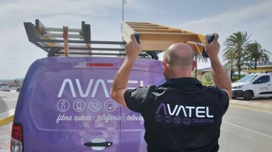 Uno de los profesionales que trabajan en Avatel