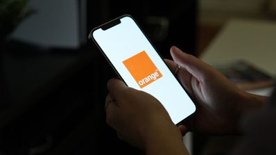 imagen de un movil de la operadora orange