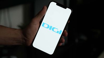 móvil con logo de Digi