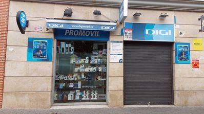 Una tienda de Digi en el exterior desde la calle