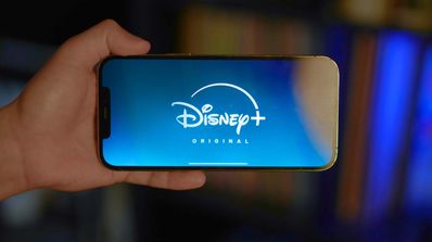 móvil con Disney+