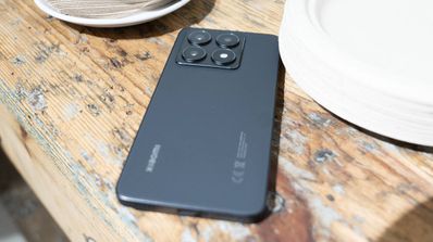 Xiaomi 14T sobre una mesa