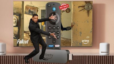 Will Smith al lado del Amazon Fire TV 4K Stick