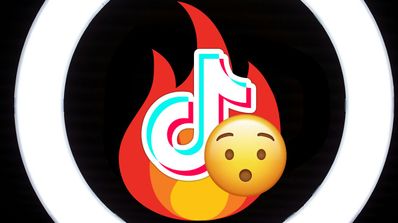 Logo de TikTok en llamas