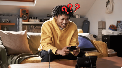 Un chico juega con Nintendo Switch 2