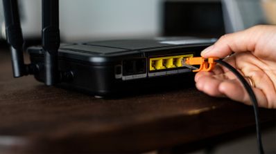 Así se usan los enchufes de casa para tener WiFi en cualquier parte