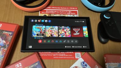 La consola Nintendo Switch 2 con algunos juegos
