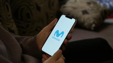 imagen de un smartphone de movistar