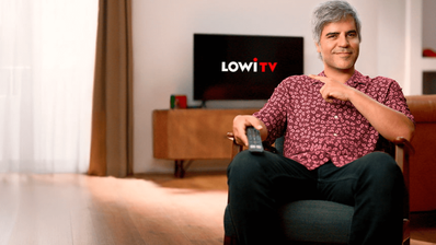 Ernesto Sevilla promocionando Lowi TV