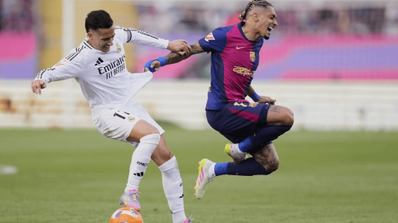 Una escena del Clásico entre Real Madrid y Barcelona de 2025
