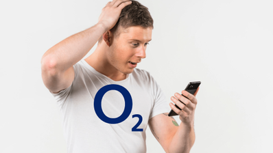 'Ilustración de una llamada entrante en un smartphone con una alerta de posible estafa telefónica de la operadora O2