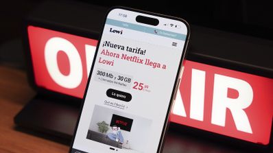 Web de Lowi en un móvil
