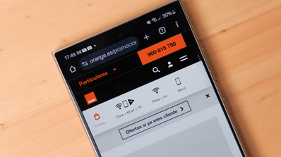 Pantalla de móvil con la web de Orange
